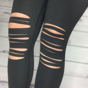 Mono B shredded knee black legging Large